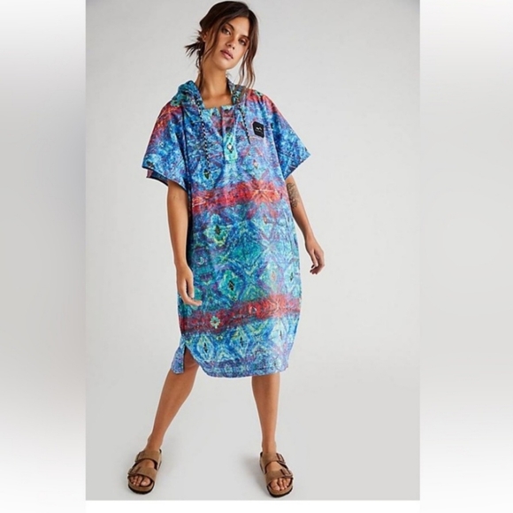 Surf poncho - Picture 2 of 2